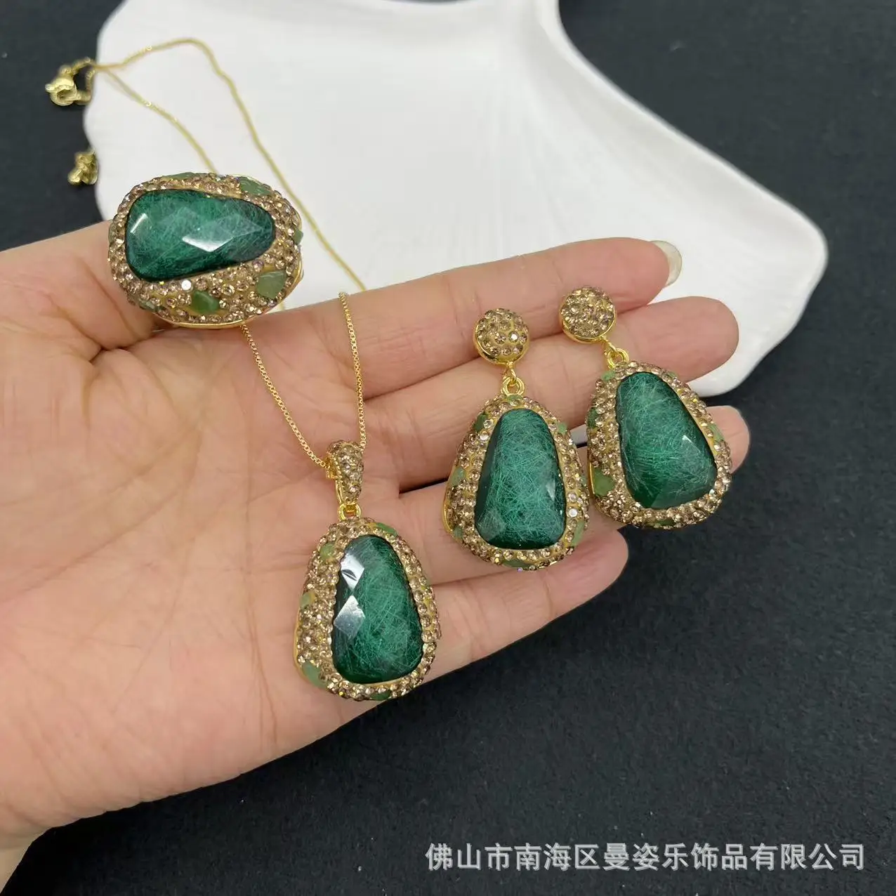 

DIY accessories New product imitation Opal three-piece French niche personality full diamond design Internet celebrity live broa