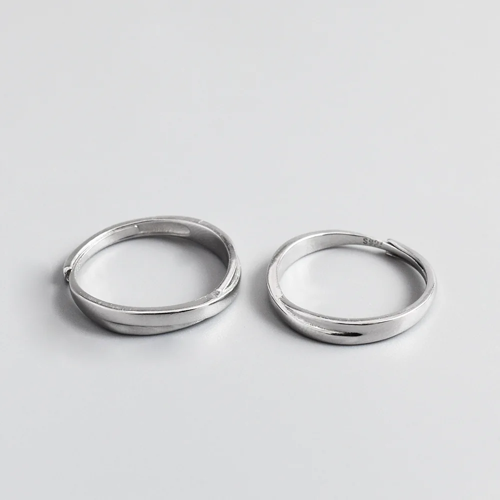 Classy and Minimalist Pure Silver Mobius Rings Set for Couples