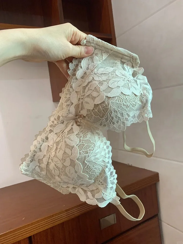 YUQI Push-up-BH für kleine Brüste, ungepolstertes Spitzen-BH-Set zum Anheben und Raffen, verstellbarer, nicht durchhängender, kabelloser Komfort, luxuriöse Dessous