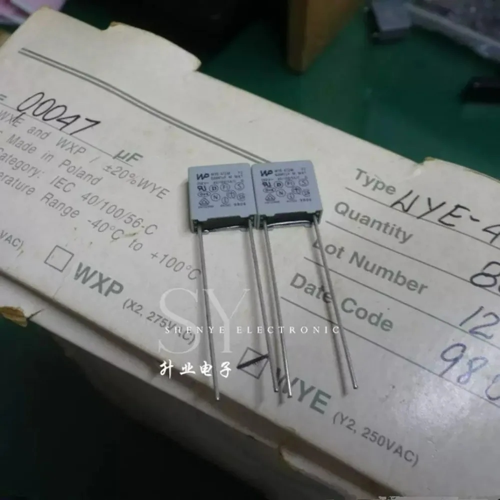 20pcs/lot MKT 0.0047uf 250VAC 4.7nF 4700pF 4N7 472 M Y2 Brand New 10mm Film Capacitor