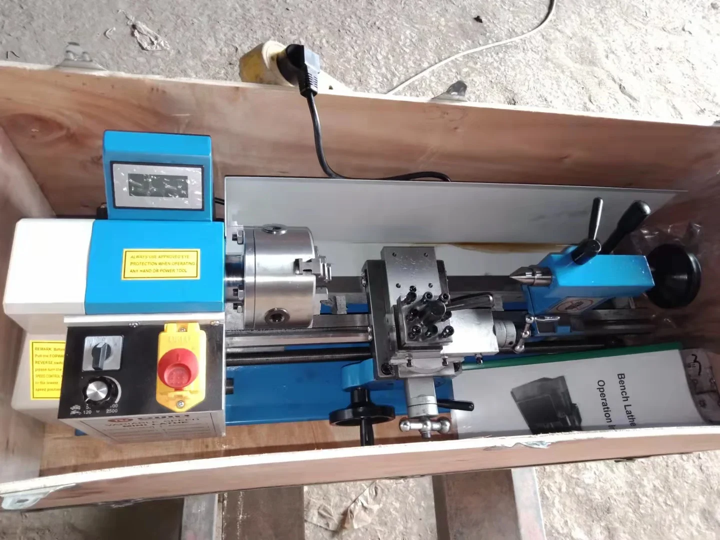 hobby mini lathe 7x14 metal gear  small bench lathe BHC0618 spindle bore 32mm  550W factory directly sell