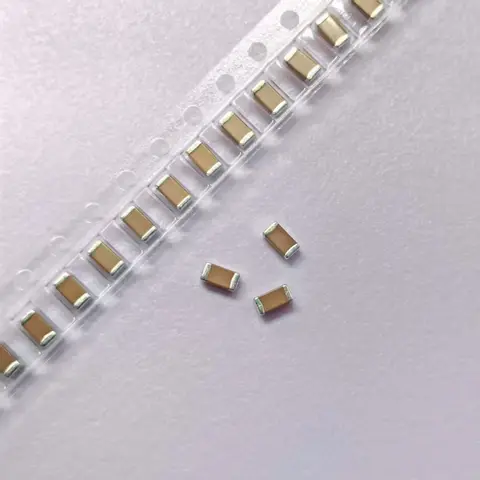50 adet/100 adet SMD Seramik Kondansatörler 0201 0402 0603 0805 1206 1uF 2.2uf 3.3 4.7uF 10uF 22uF 47uF 6.3V 10V 16V 25V 50V 100V X5RX7R