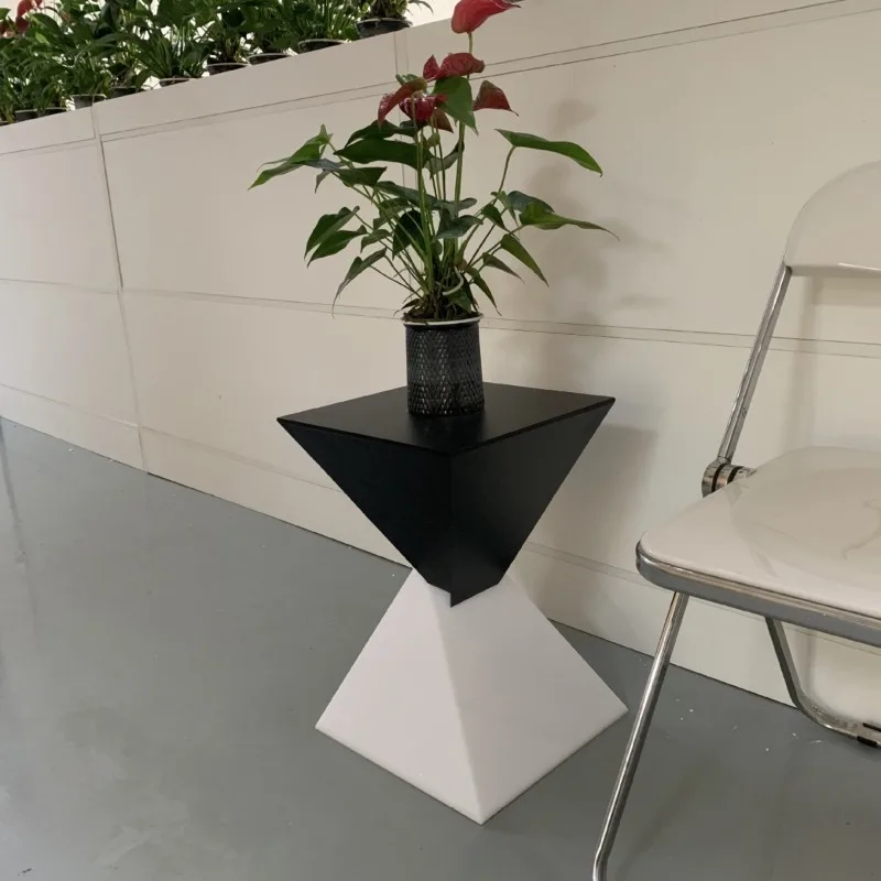 Tavolino angolare quadrato in acrilico
