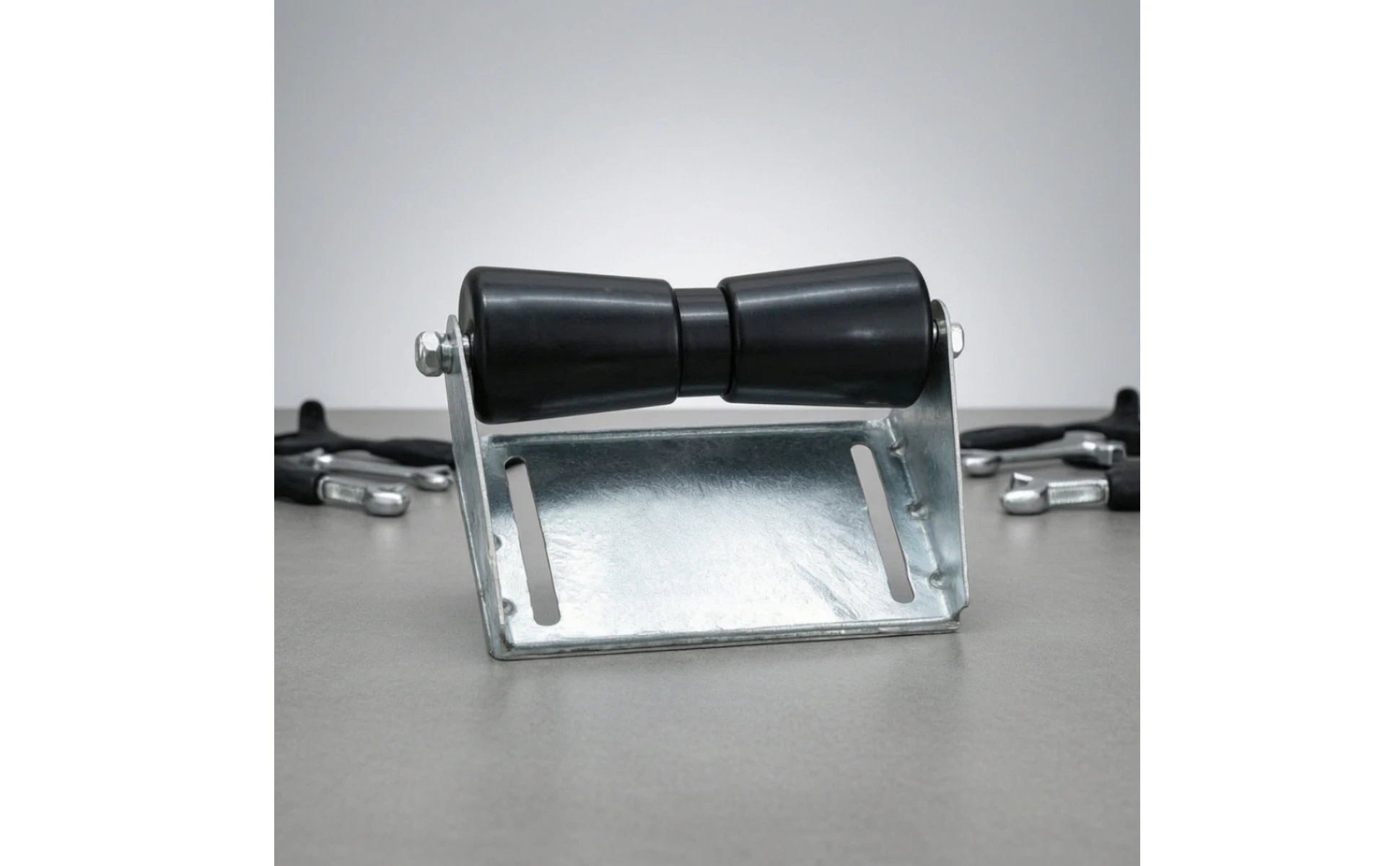 Boat Trailer Roller Assembly Bolt-on Trailer Roller Bracket Smooth Stationary for Kayak Trailers Boat Trailer Roller Assembly Bolt-on Trailer Roller Bracket Smooth Stationary for Kayak Trailers