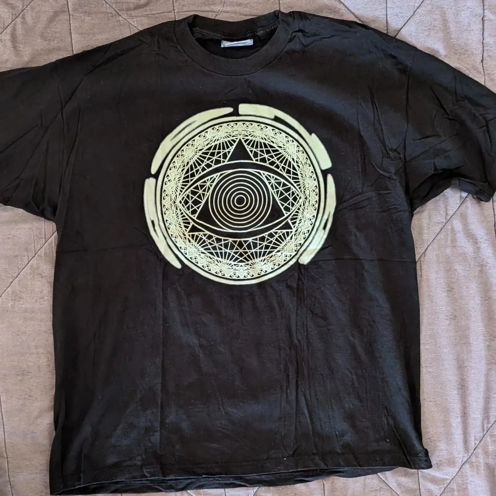 GONG Mandala Logo T Shirt Glow In The Dark 1996 US Tour Staff daevid allen vintage Washed graphic designer clothes Slightly