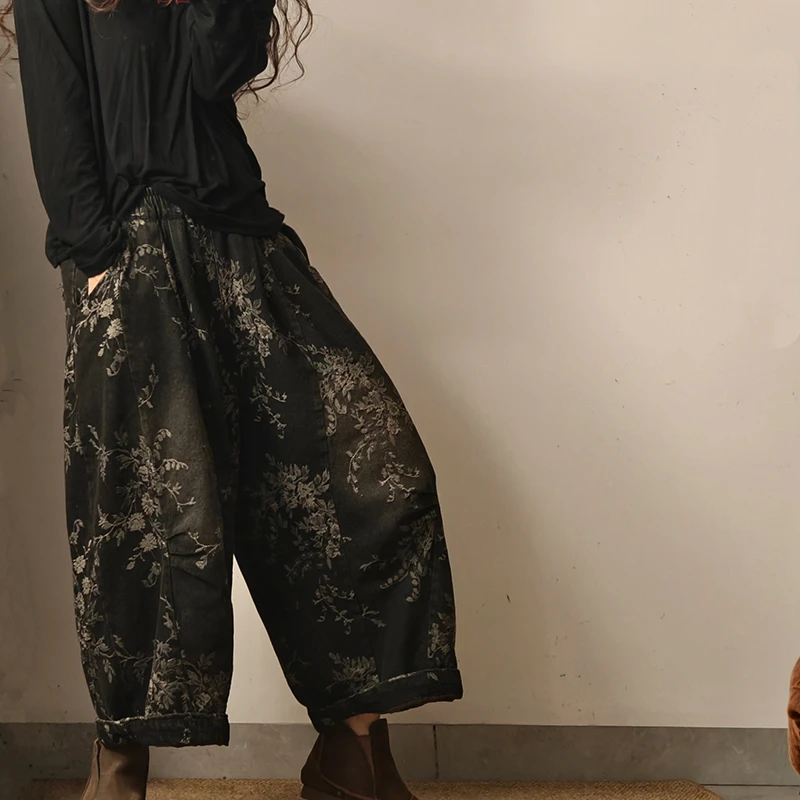 

Зима 2025, Новое поступление, женские теплые утолщенные хлопковые джинсовые брюки до щиколотки с эластичной резинкой на талии, повседневные свободные джинсы с винтажным принтом Y109