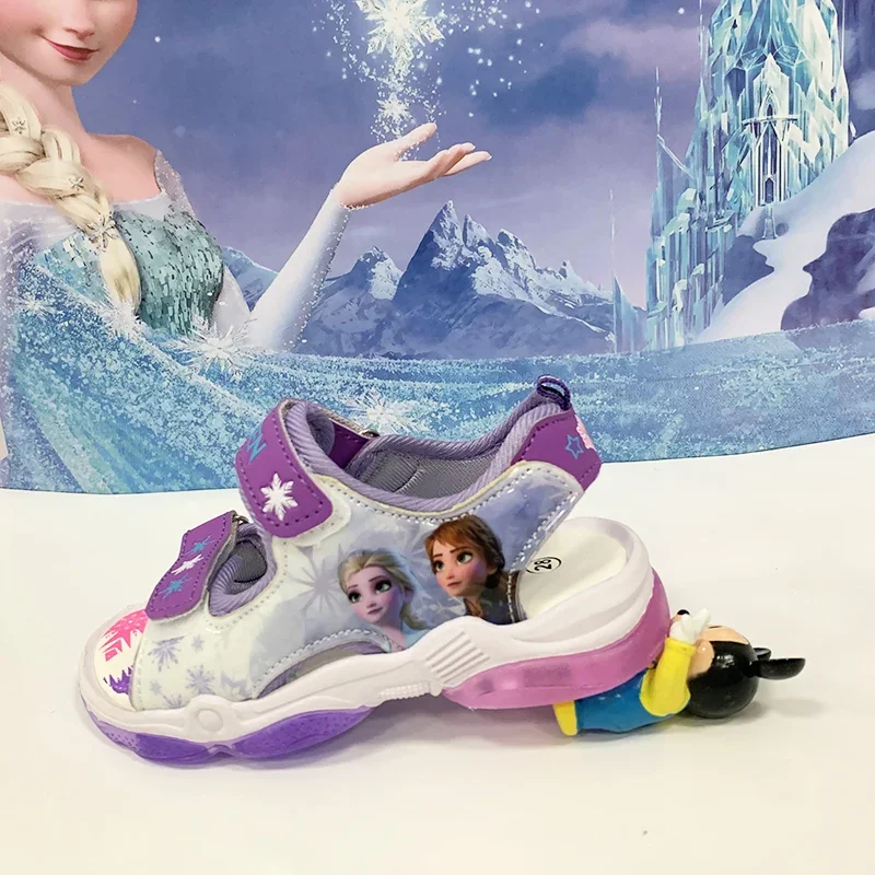 Disney girls frozen 2 princess soft Sandals with led light  kids soft bottom kids show Beach shoes