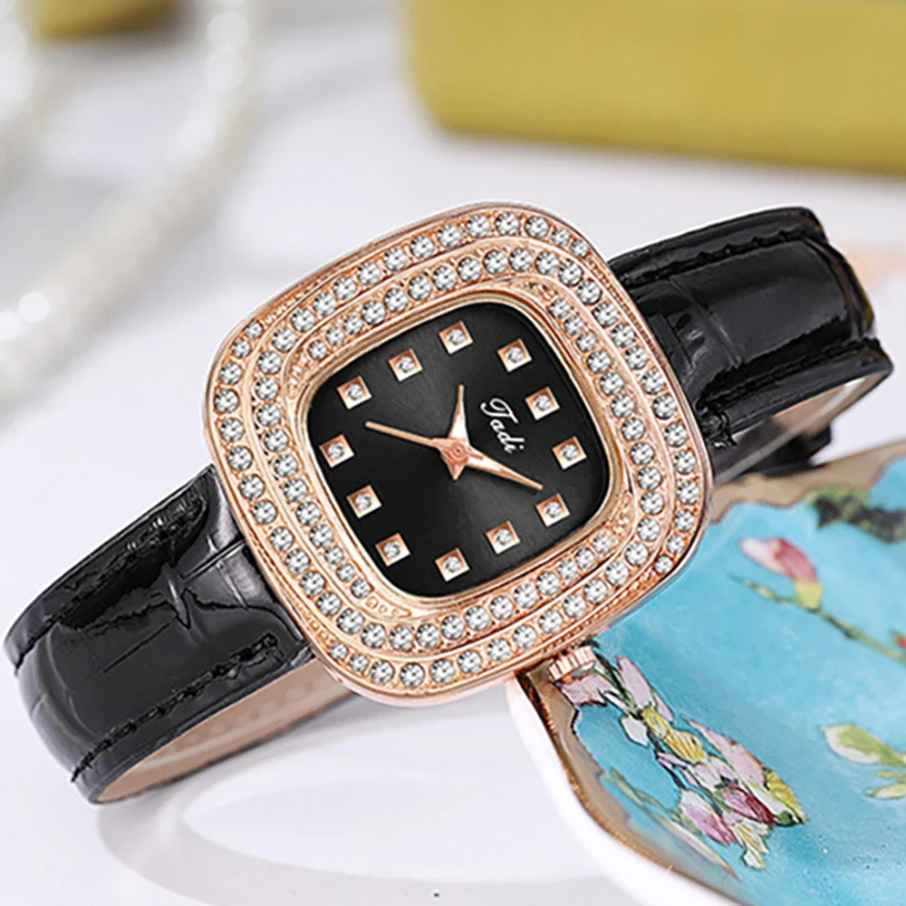 Women\'s Luxury 2024 Starry Night Diamonds Quartz Watch Fashion Green Leather Simple Clock Gift Wristwatch