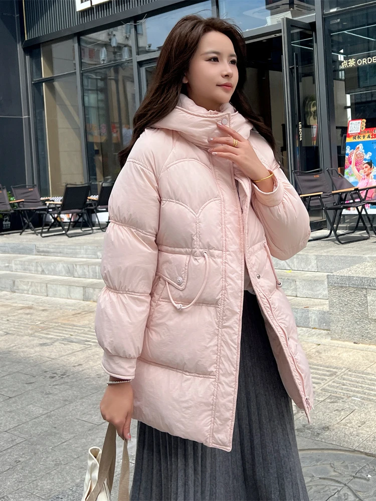 2025 한국 버전 패션 겨울 신상 다운 재킷 여성용 중간 길이 후드 허리 슬림 화이트 덕 다운 캐주얼 코트