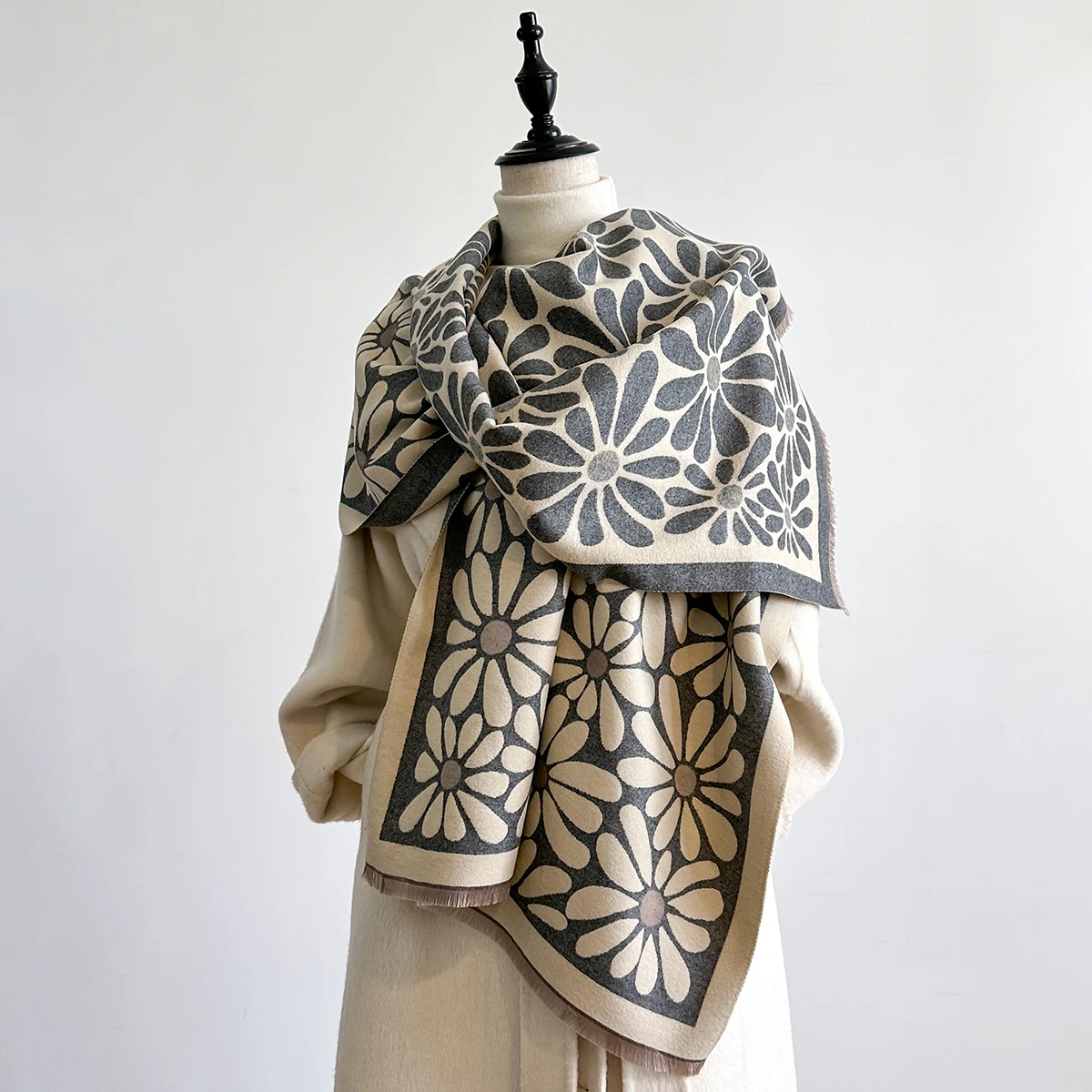 

Women's Luxury Faux Cashmere Scarf Thick Warm Winter Floral Print Soft Pashmina Shawl for Travel And Daily Use