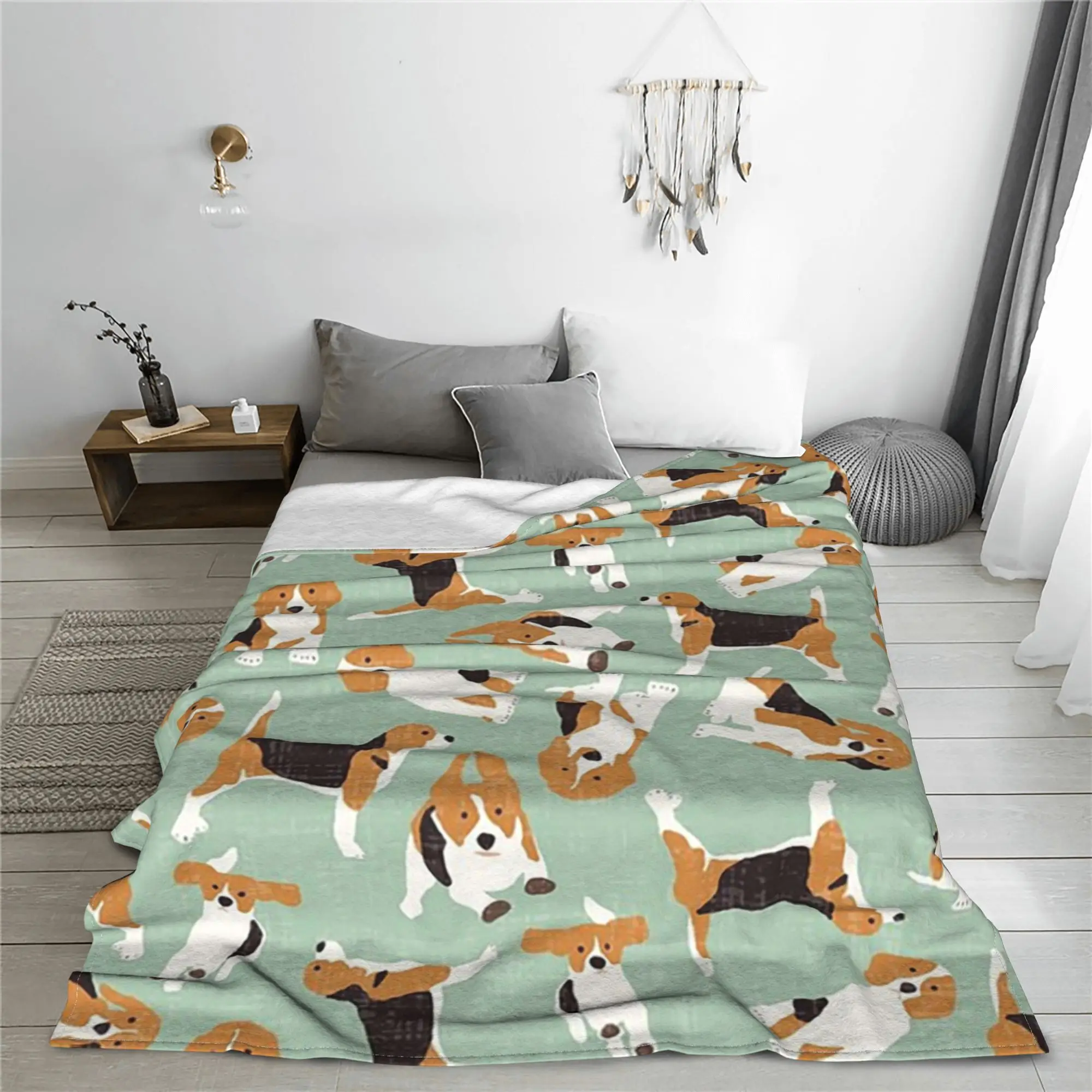 beagle scatter mint Blanket Super Soft Fleece Sofa Throw Blanket for Home Bedroom Office Throws Bedspread Quilt
