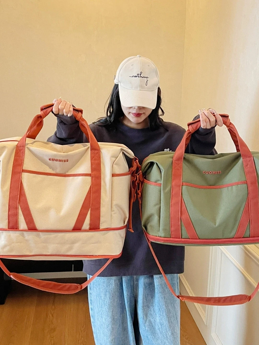 lightweight-large-capacity-travel-bag-for-women-sport-fitness-luggage-handbag-portable-bag-ideal-for-short-business-trips-and