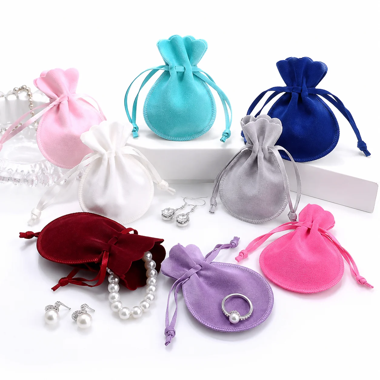 10 Stück Bunte Samtbeutel mit Kordelzug und Wellenspitze, Weiche Flanell-Geschenktaschen für Schmuckaufbewahrung und Verpackung kleiner Gegenstände – Detail 1