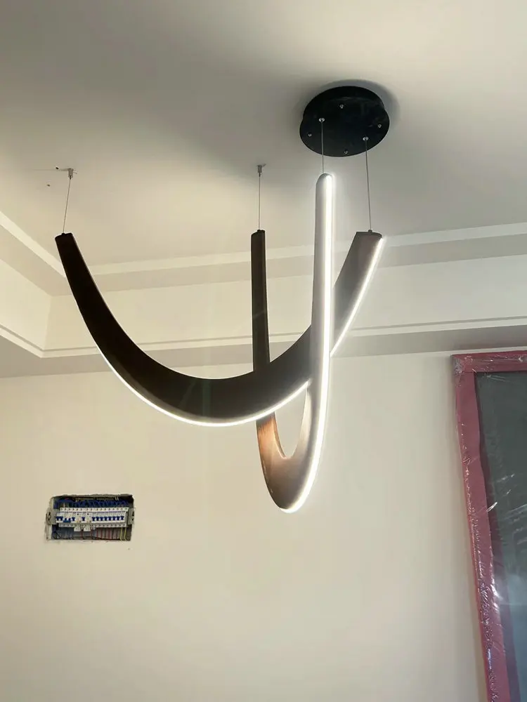 Modern Curved Wood LED Pendant Light Abstract U‑Shape Wooden Chandelier Wabi‑sabi Hanging Lamp For Living Room Lobby Hotel Recep