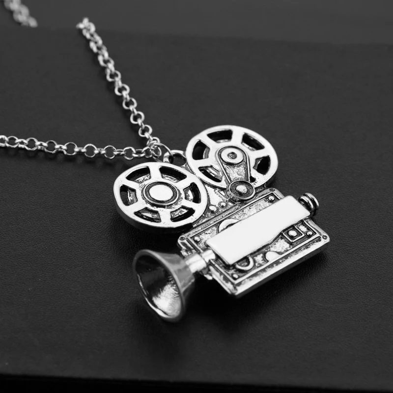 Projektor Necklaces & Pendants Vintage Charm Necklace High Quality Camera Film filmmaker Gift for men women Party Jewelry