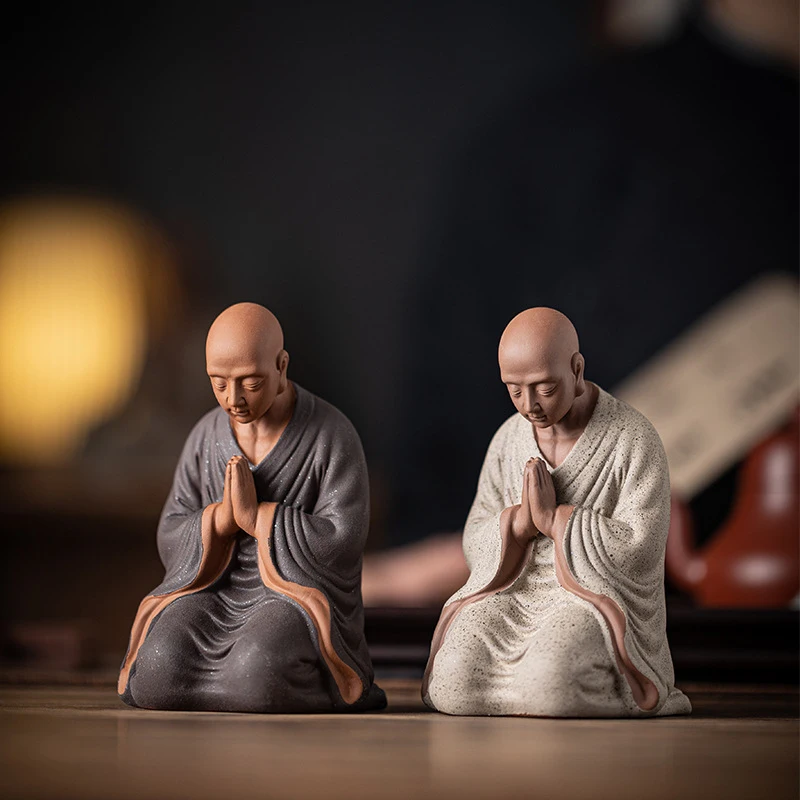 New Chinese-style purple clay monk figurine, Zen-inspired ceramic figure, small novice monk, living room tabletop decoration, aq