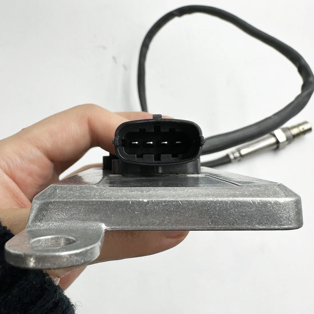 5WK96619D 5WK96619C 1836059   Sensore NOX di ossigeno azoto 2011648 1793378   Chip di alta qualità per sonda NGK per camion DAF XF 105 24V