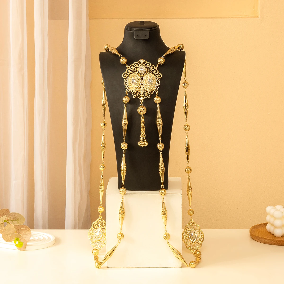 Shimmering Ethnic Style Chic Bride Body Jewelry Long Necklace with Crystal Shoulder Chain for Wedding Kaftan Back Accessory