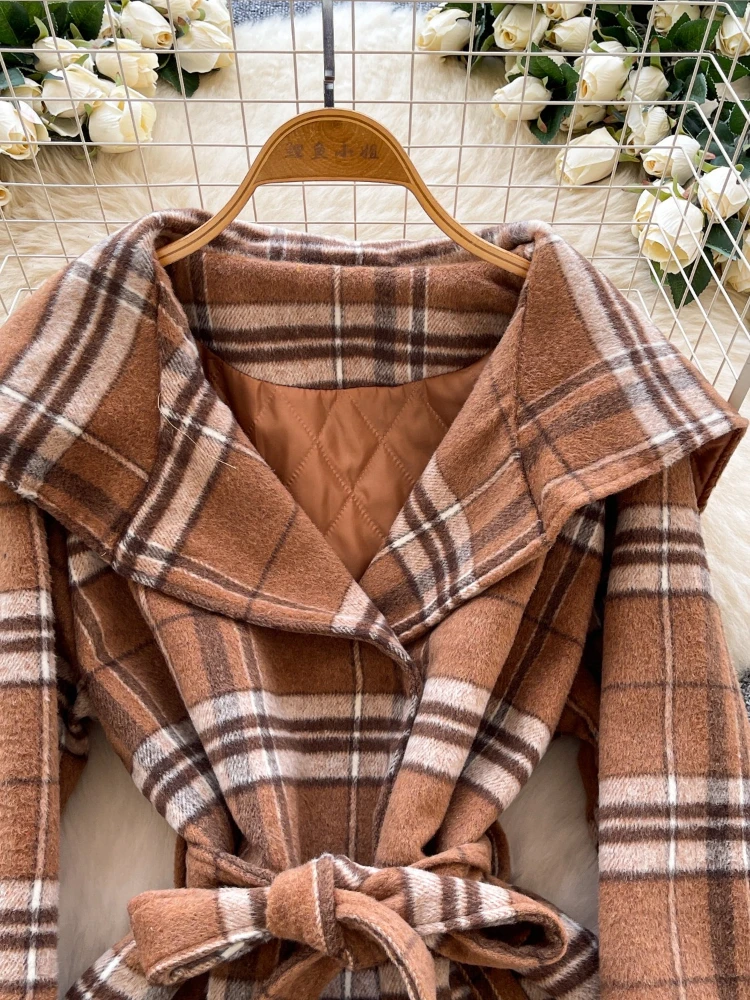 Manteau en laine à carreaux pour femmes, Vintage français Chic, Slim, ceinture à la taille, revers, manches longues, poignets en fausse fourrure, chaud, élégant, bureau, hauts décontractés