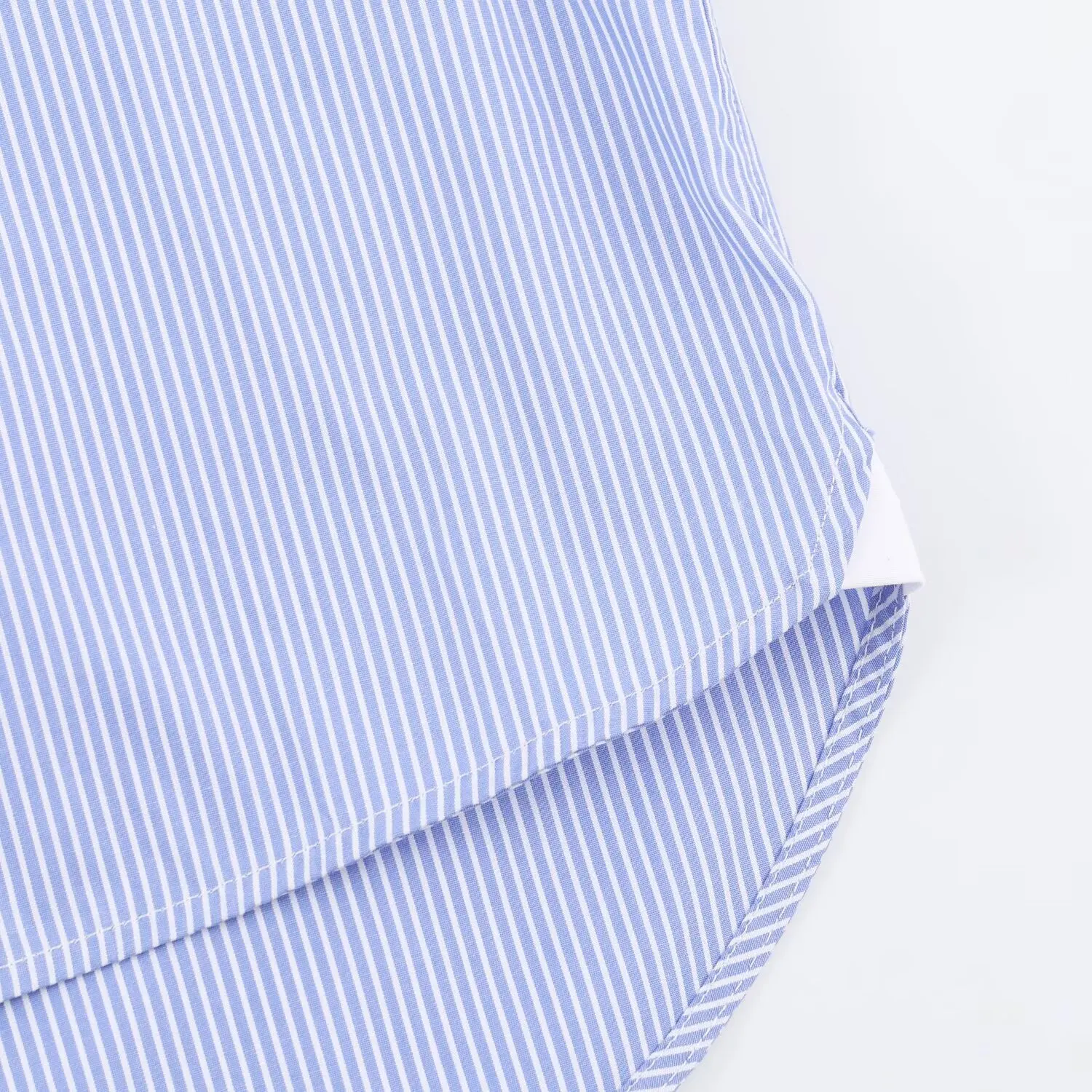BSAY Neue Chinesische Ästhetische Damenbluse mit Streifen, Kontrastierendem Weißem Kragen, Froschknopfverschluss, Losen Langen Ärmeln und Gebogenem Saum – Detail 7