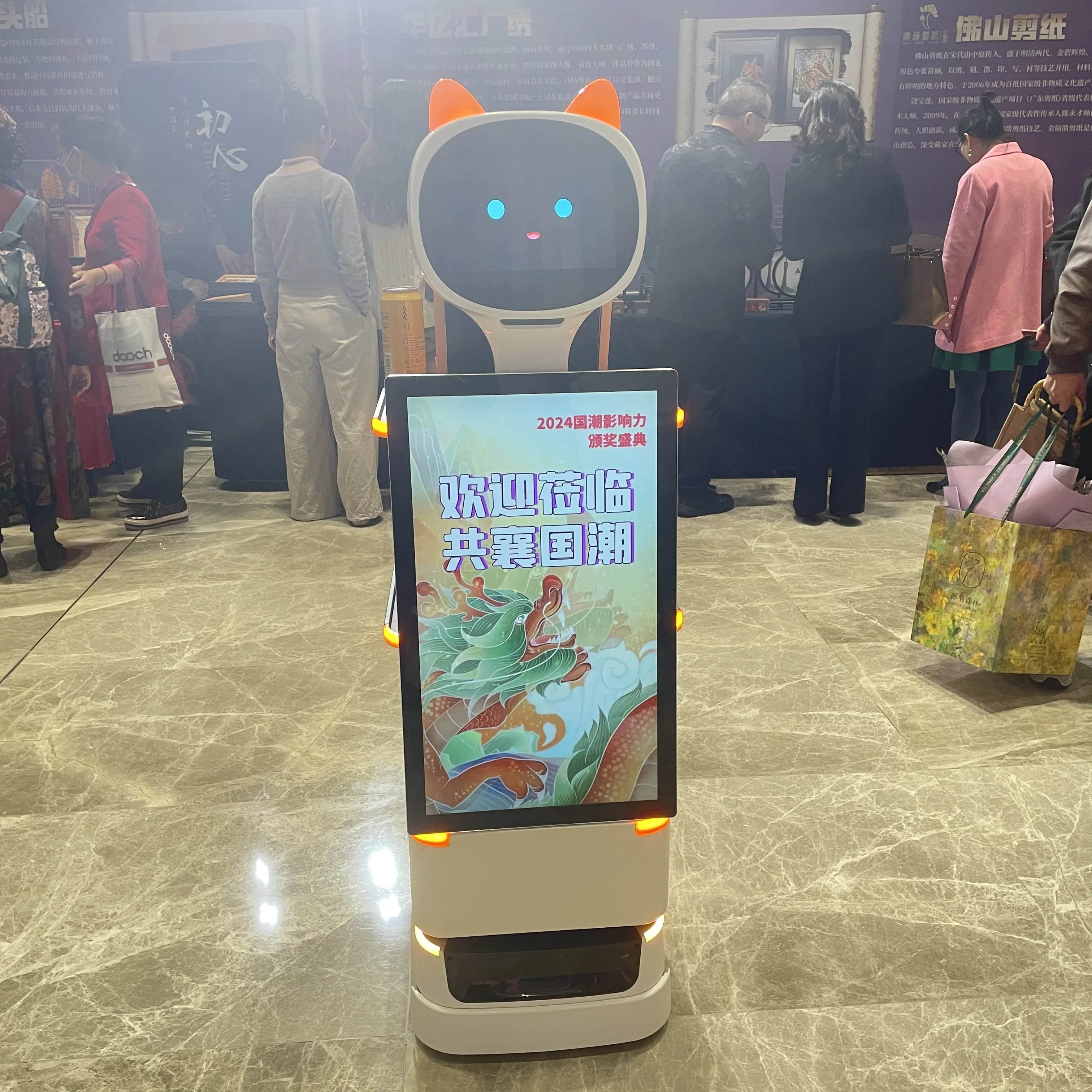 AI Shopper Guide Smart Cart Robot Maßgeschneiderte Coupon Pop-Ups für Supermärkte Hema Supermarktroboter