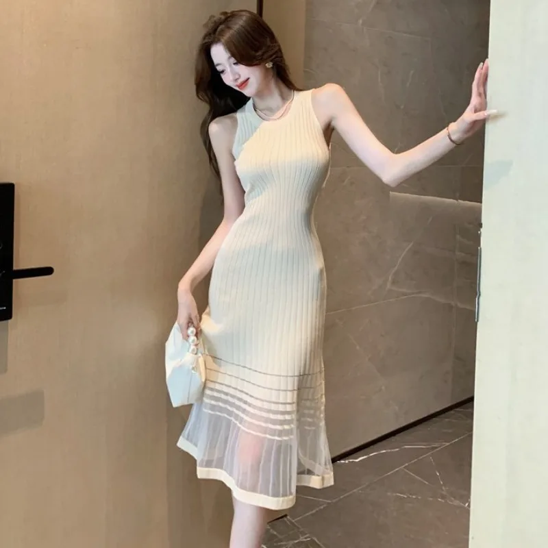 

2024 Summer New Thin French Knitted Dress Women's Slim Fit Sleeveless Tank Top Mid length Dress