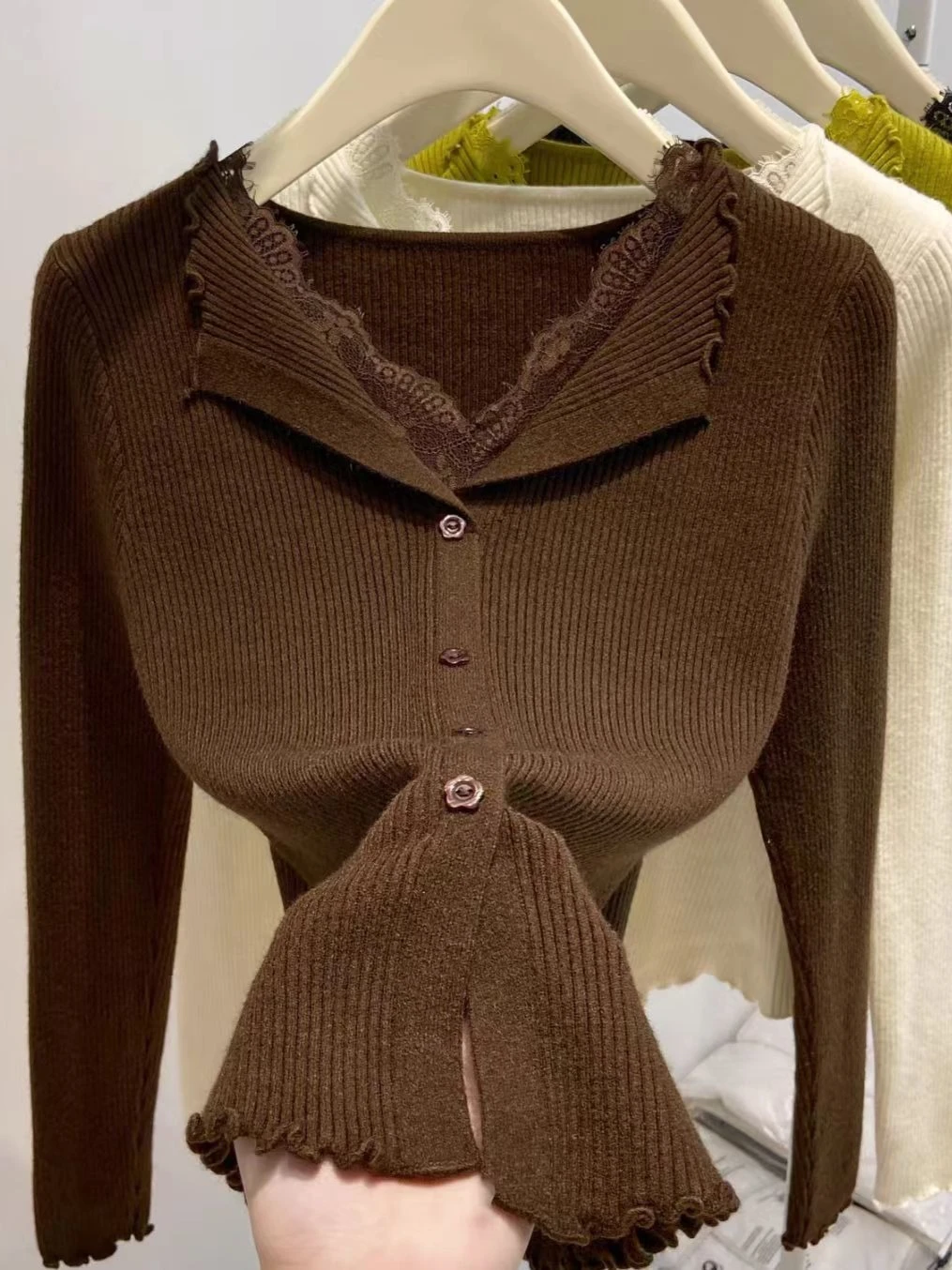 패션 슬림 긴팔 싱글 브레스티드 가디건 여성 니트 스웨터 가을 겨울 캐주얼 레이스 스플라이스 브이넥 여성 스웨터