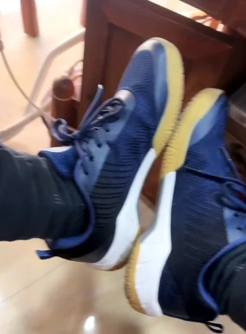 

Badminton shoes training sneakers men's and women's indoor and outdoor non-slip wear-resistant mesh breathable table tennis snea