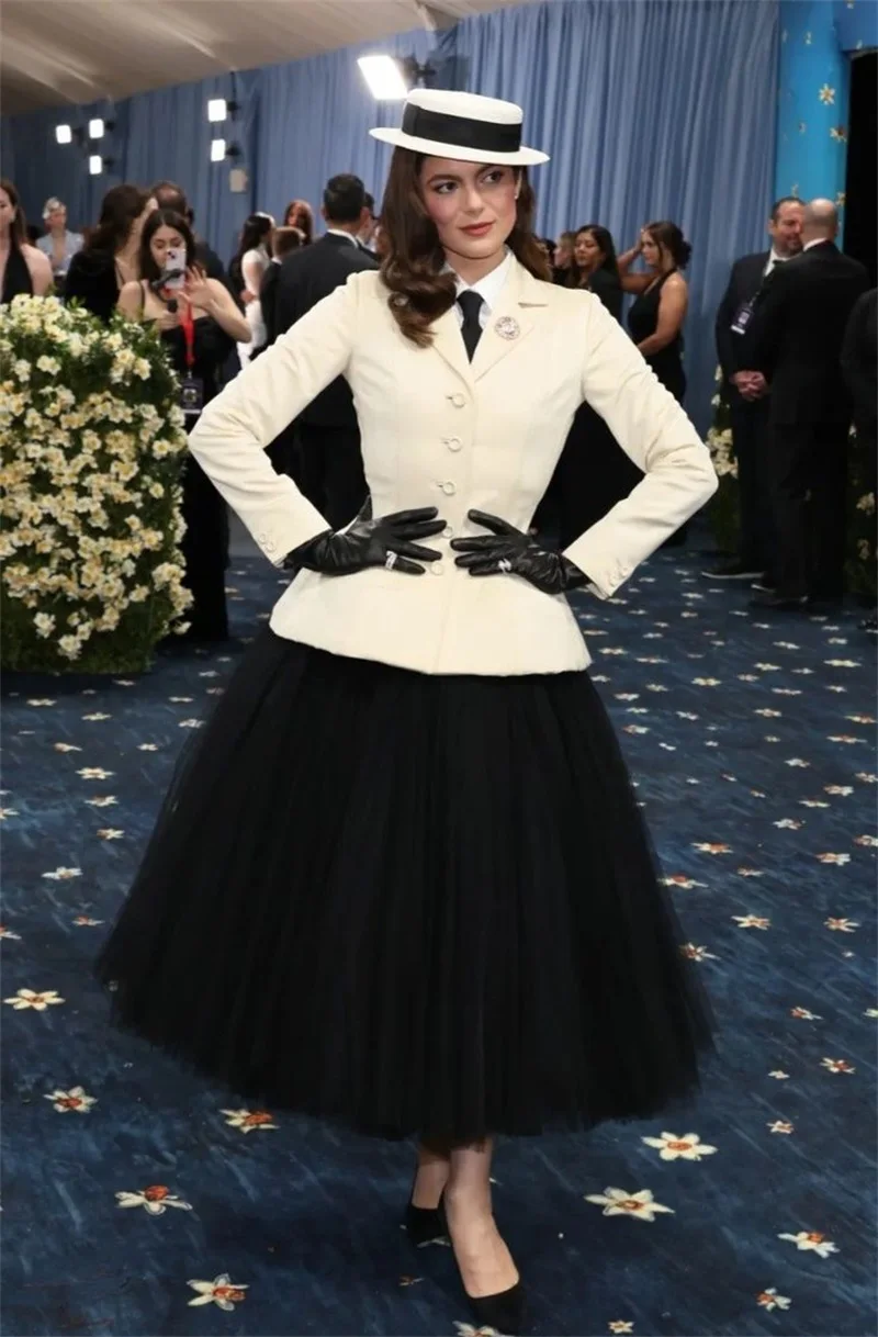 Abiti da ufficio bianchi da donna Set gonna estiva 2 pezzi Blazer + abito da ballo in tulle nero Giacca da lavoro formale di design personalizzata