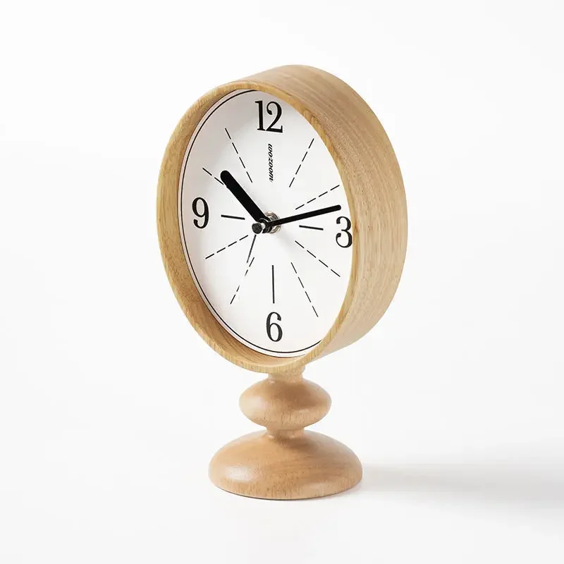 

Medieval retro seat clock desktop advanced sense clock ornament placement