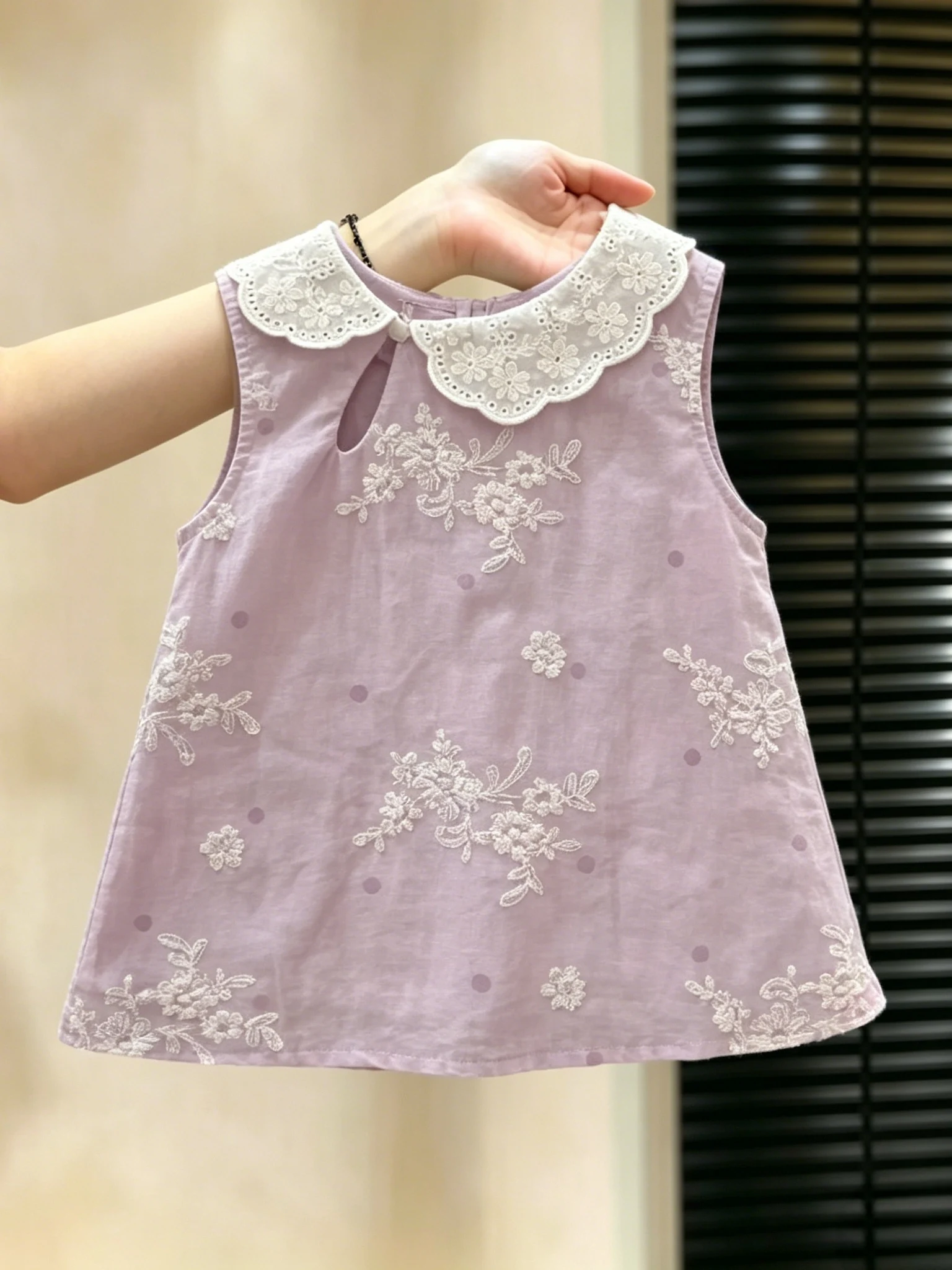 Vestido de Verão para Meninas 2026 Novo Estilo Coreano Saia Princesa Infantil Fina com Gola Boneca Bordada Colete Saia Respir...