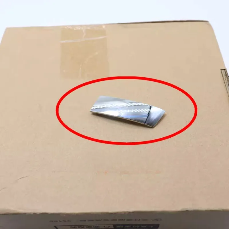 

Хромированная яркая полоса на левой внешней дверной ручке для Volkswagen T-Cross 19 POLO