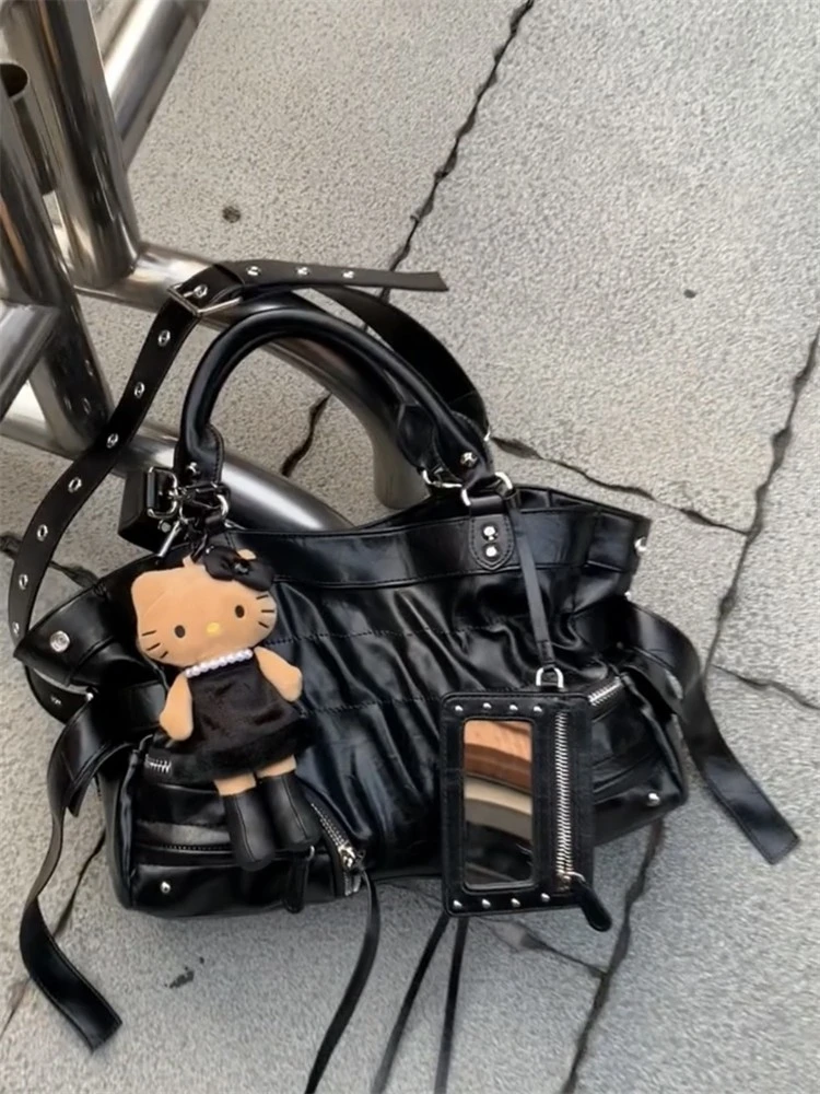 ريترو تصميم برشام حقيبة دراجة نارية 2025 جديد Sle فتاة باردة حقيبة كتف مفردة Faionable حقيبة كروسبودي للشباب الاستخدام غير الرسمي