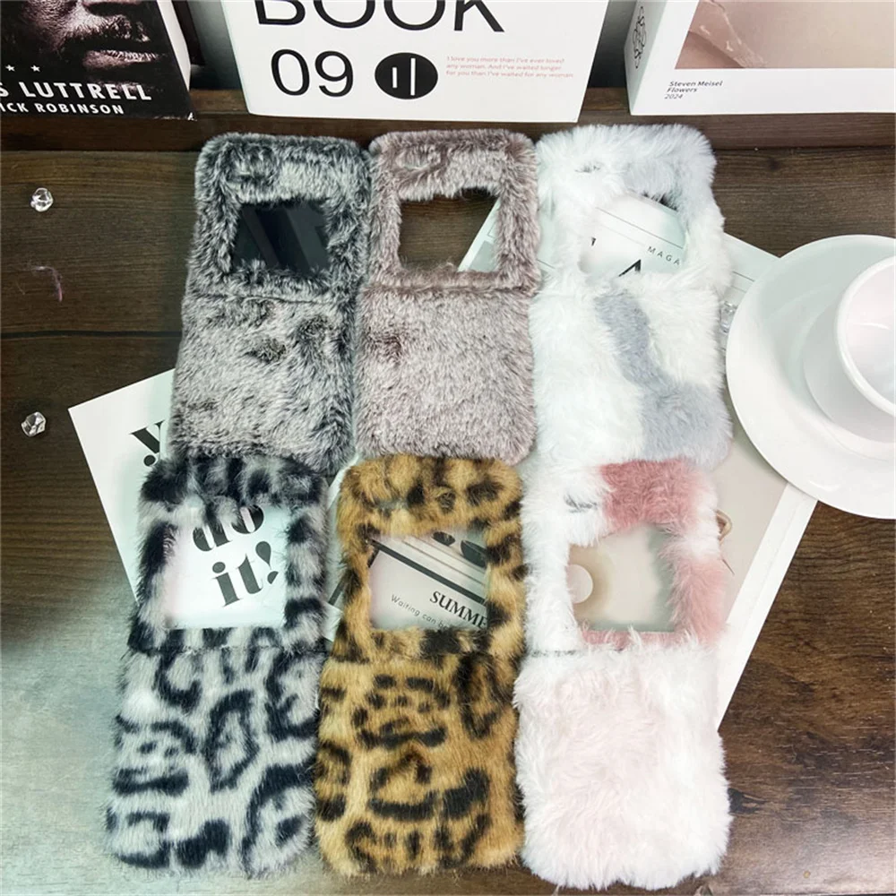 Leopard print Fluffy plush Case For Samsung Galaxy Z Flip 6 5 4 3 5G Folding Hard Phone Cover For Samsung Z Flip5 Flip4 Flip3