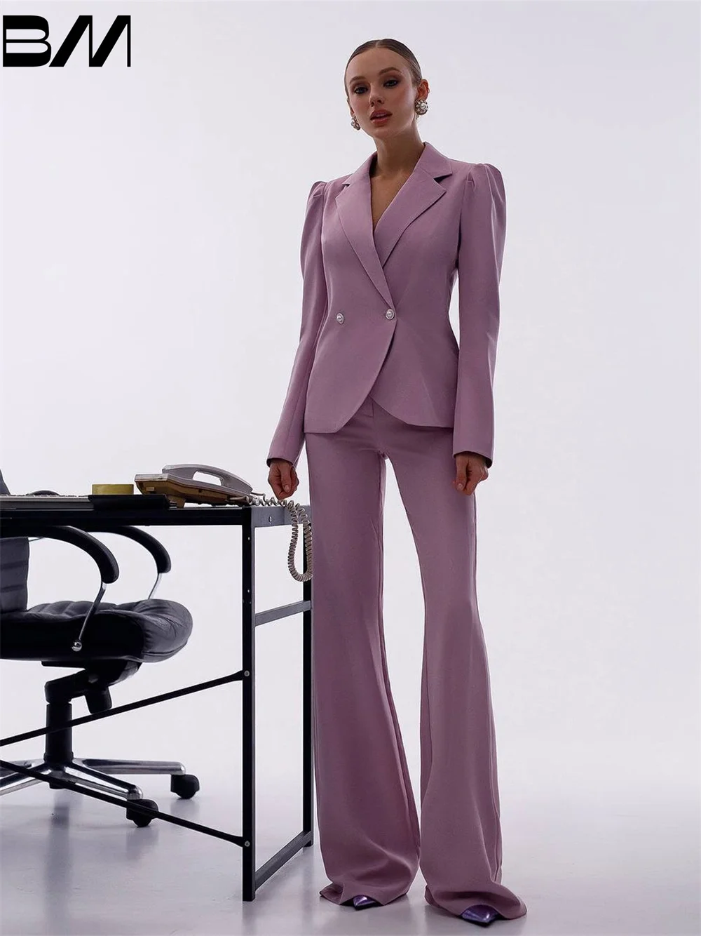 

Classic Custom Colored Women's Spring New Fashion Professional Suit Matching Set Office Suit Simple Casual Blazers Pants