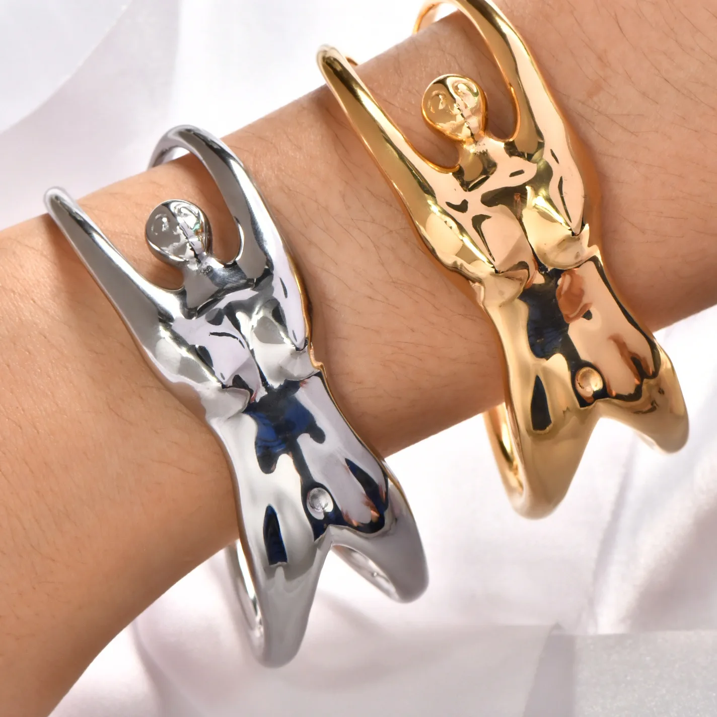 

1 шт. персонализированный креативный женский браслет с открытием тела, европейский и американский интернет-браслет знаменитостей, титановое стальное покрытие 1