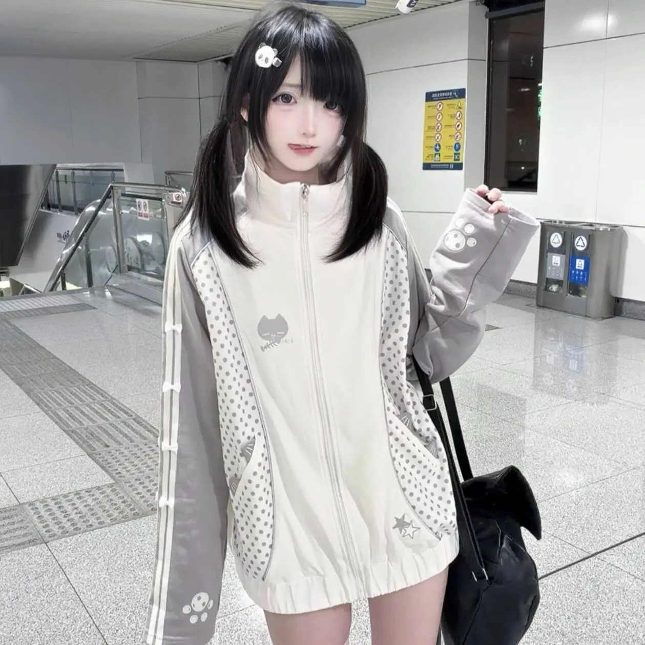Japanese Yami Kawaii Subculture Coat Women's Long Sleeve High Neck Polka Dot Cat Paw Embroidery Coat Cute Jirai Kei Y2K Jacket - view 3