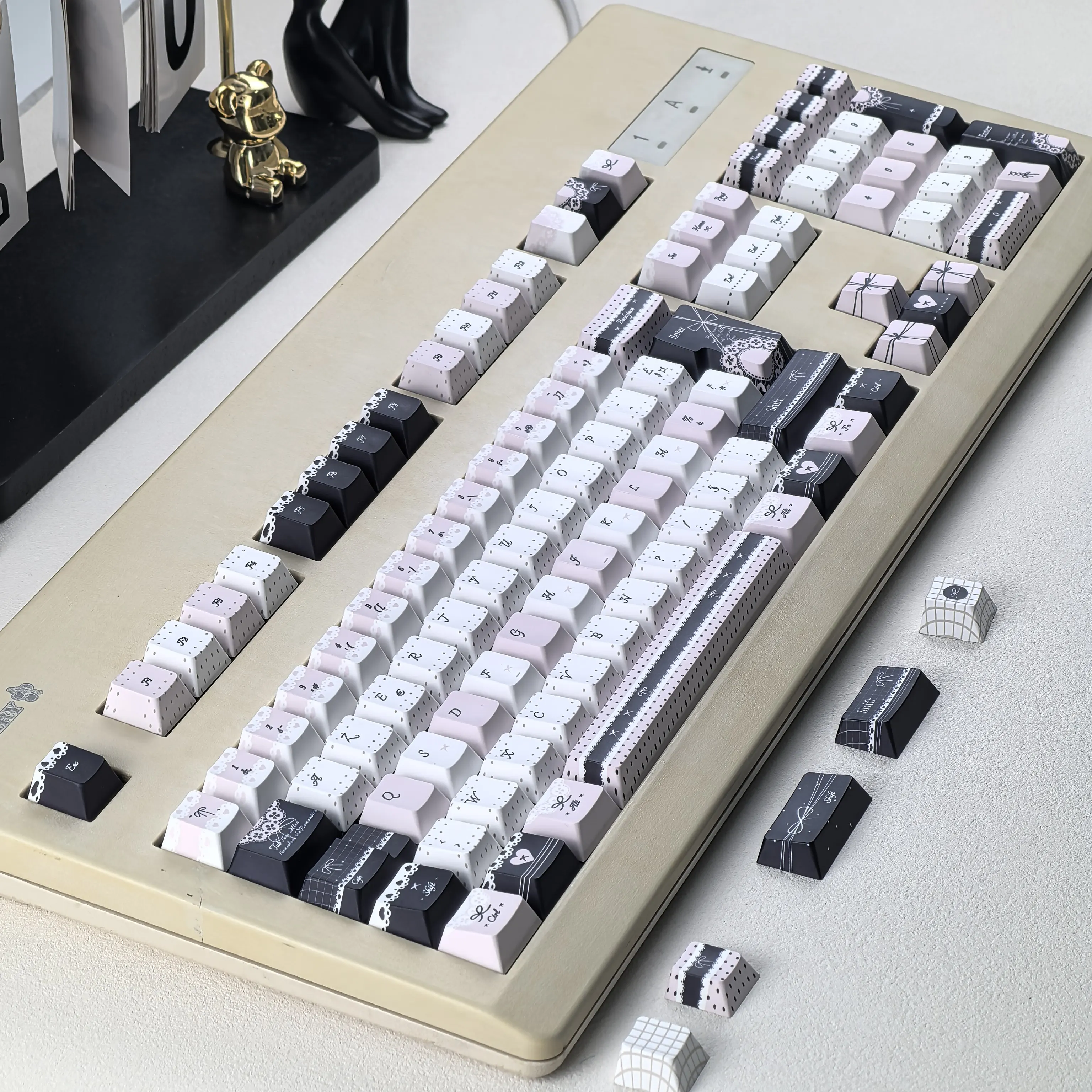 

Клавиатура MAIMOOO Azerty, колпачок для клавиш во французском стиле Лолиты, черный, розовый, макет Iso Alice для клавиш Aula Ajazz