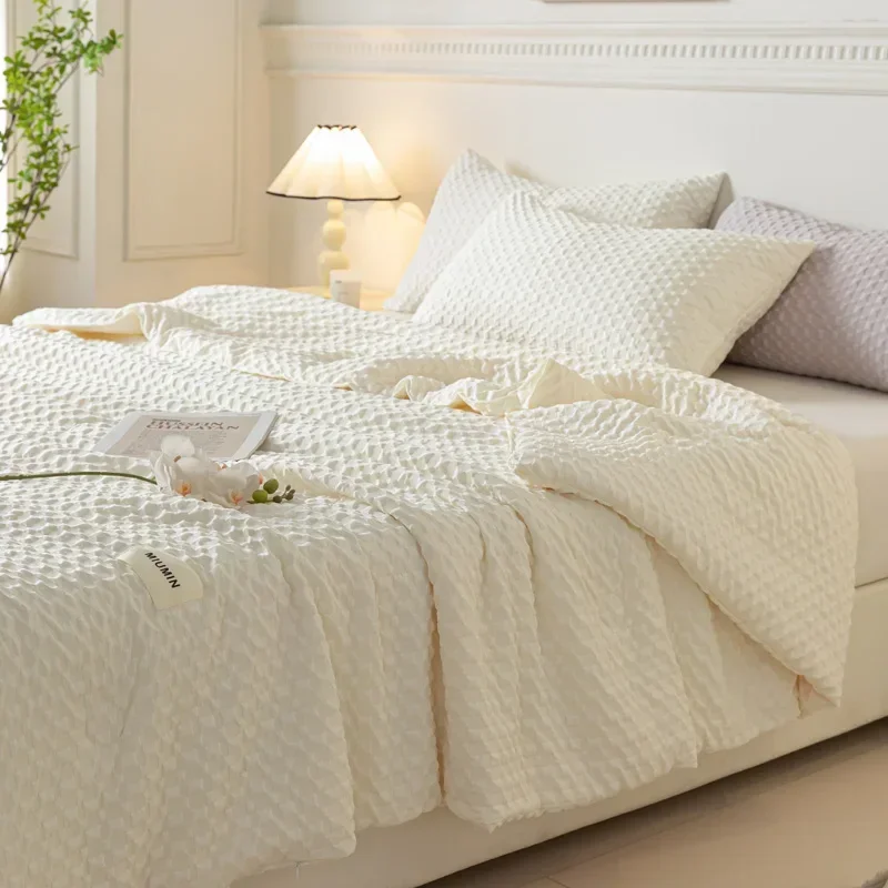 Plaid Jacquard White Summer Quilt Lightweight Seersucker Textured Comforter All Season Bedding for Kids Girls Comfy Bedspread