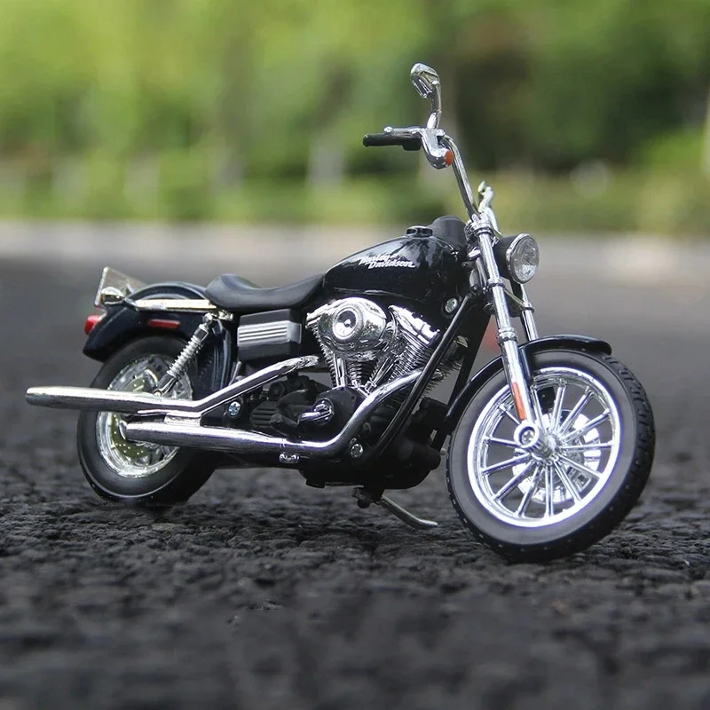 Maisto 1:12 2006 Harley FXDBI Dyna Street Bob Alloy Motorcycle Model Simulation Metal Toy Street Motorcycle Model Childrens Gift