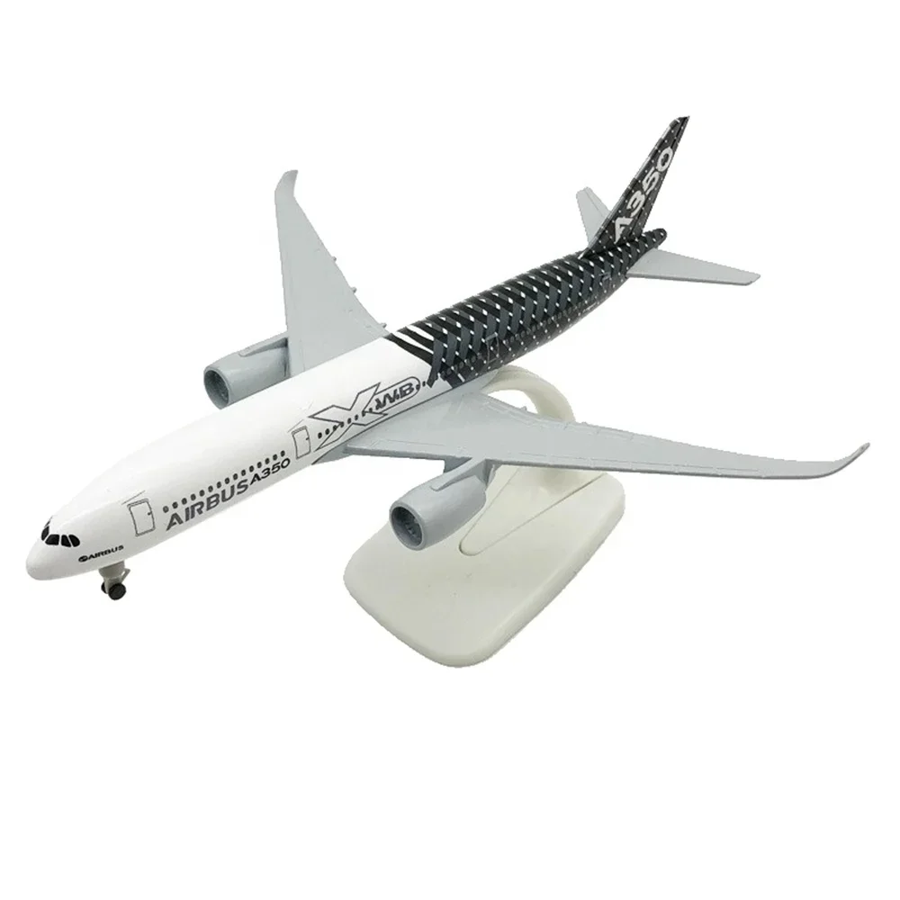 Gifts & Crafts Alloy Material Scale 1:200 20cm Airbus A350 Prototype Airline Airplanes Models with Wheels Home Decor Accessory