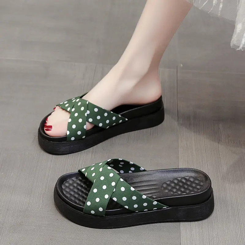 

fashion designer 2024 summer mute non-slip sandals elegant women's flip flop beach casual walking Low Heel flats mules footwear