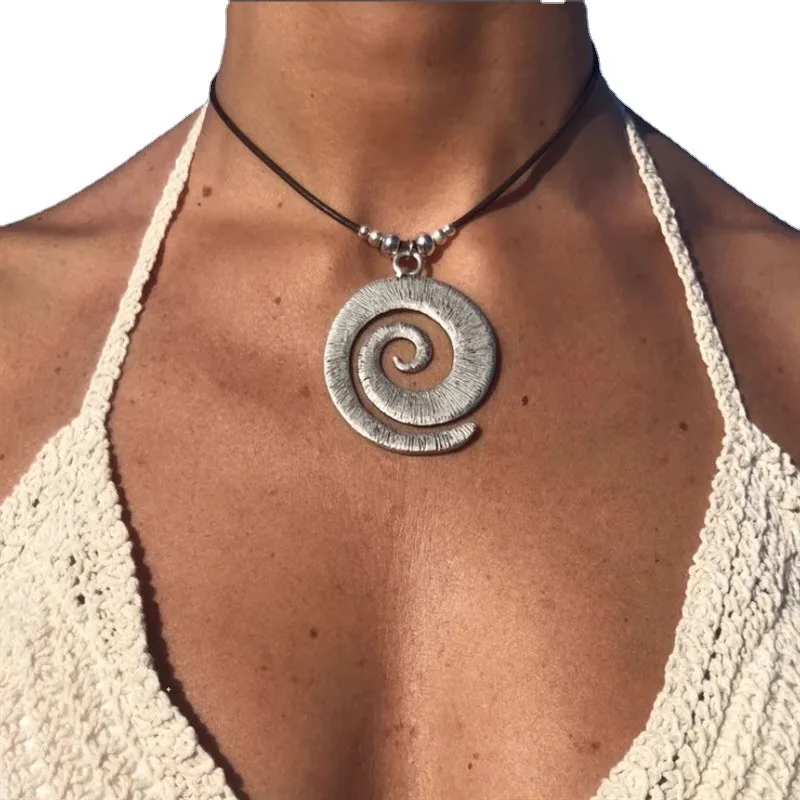 Personality Sea Star Clavicle Chain Retro Crescent Flower Whirlpool Exaggerated Leather Rope Beach Pendant