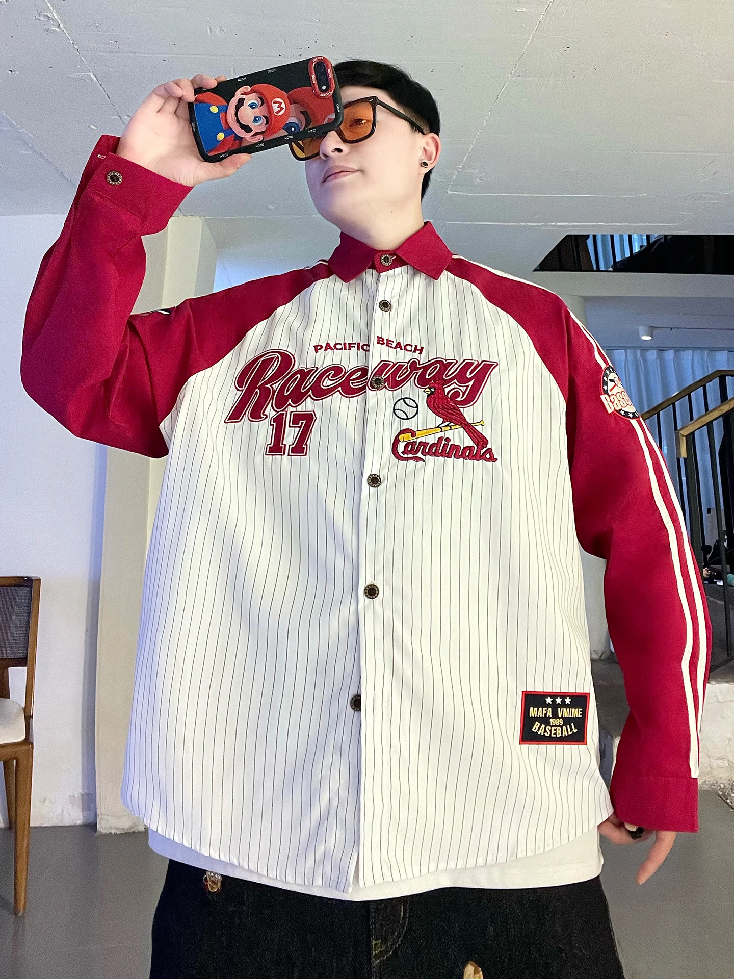 

Весенняя бейсбольная рубашка с длинным рукавом и вышитыми буквами, свободного кроя, в американском стиле, для повседневной носки, из дышащего хлопка