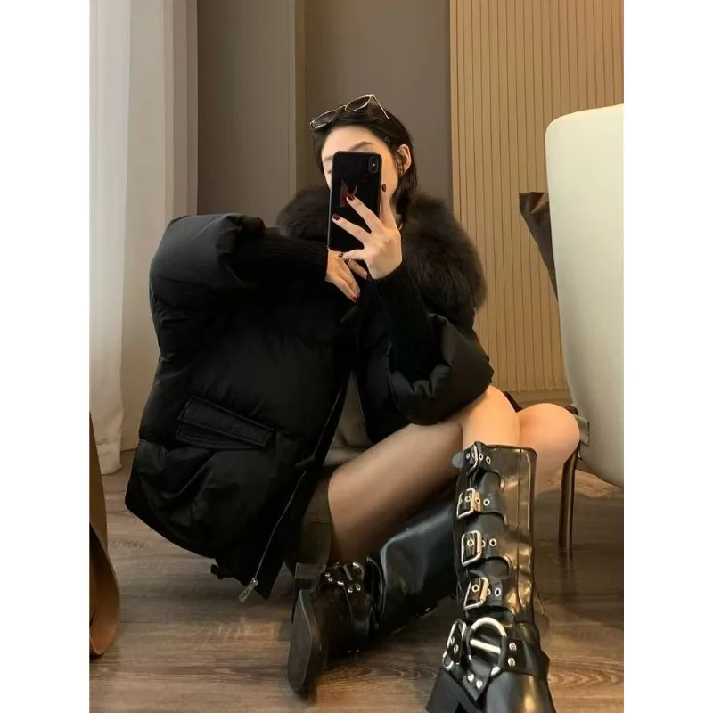 新しい冬のファッション ダウンコットンパッド入りジャケット ゆったりとしたショート丈のおしゃれなコットンパッド入りジャケット ファーカラーの厚手のコットンパッド入りコート