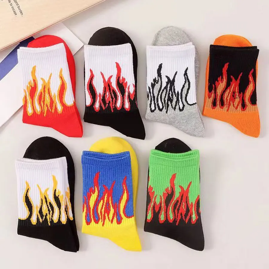 7 pairs of hot selling street photography internet celebrity brand flame mid tube socks for male and female couples, street hip-