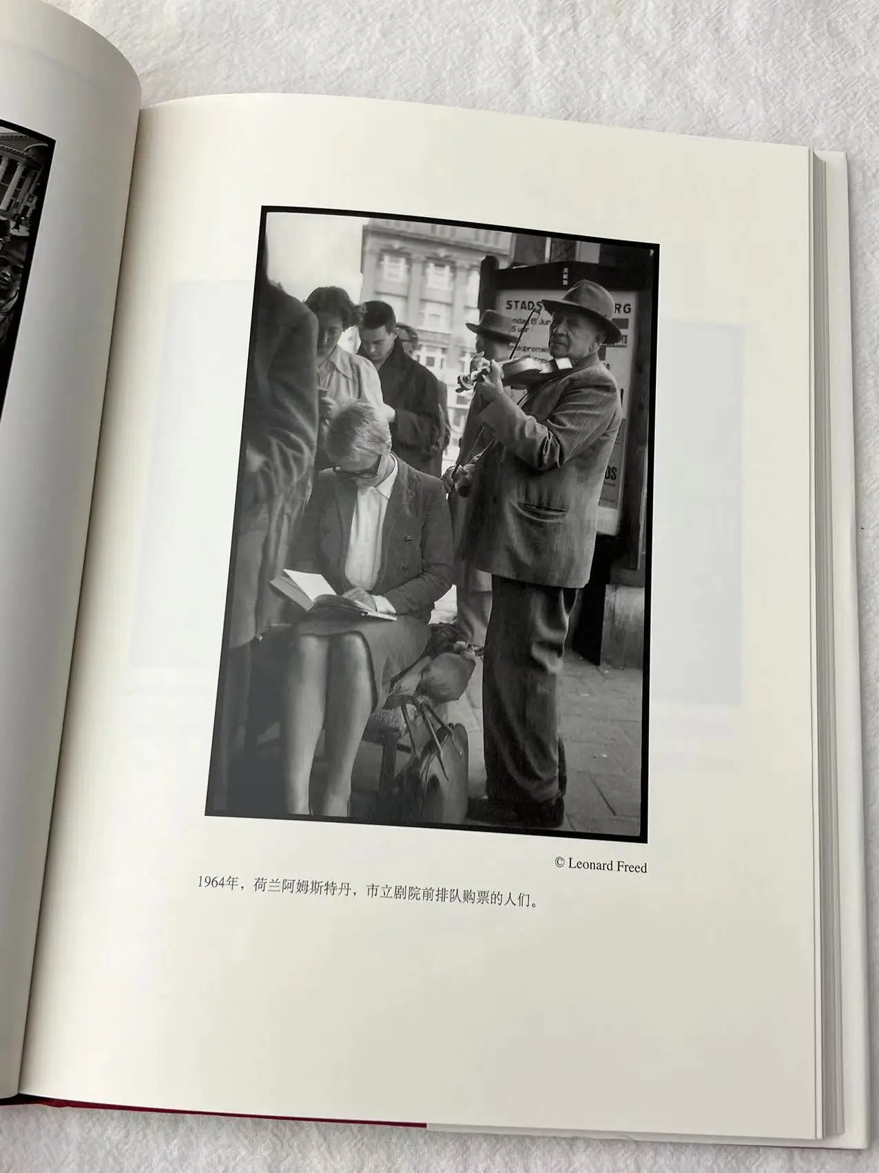 Imagem -06 - Coleção Magnum Photograph Uma Crônica Atemporal da Leitura da Segunda Guerra Mundial ao Século xx