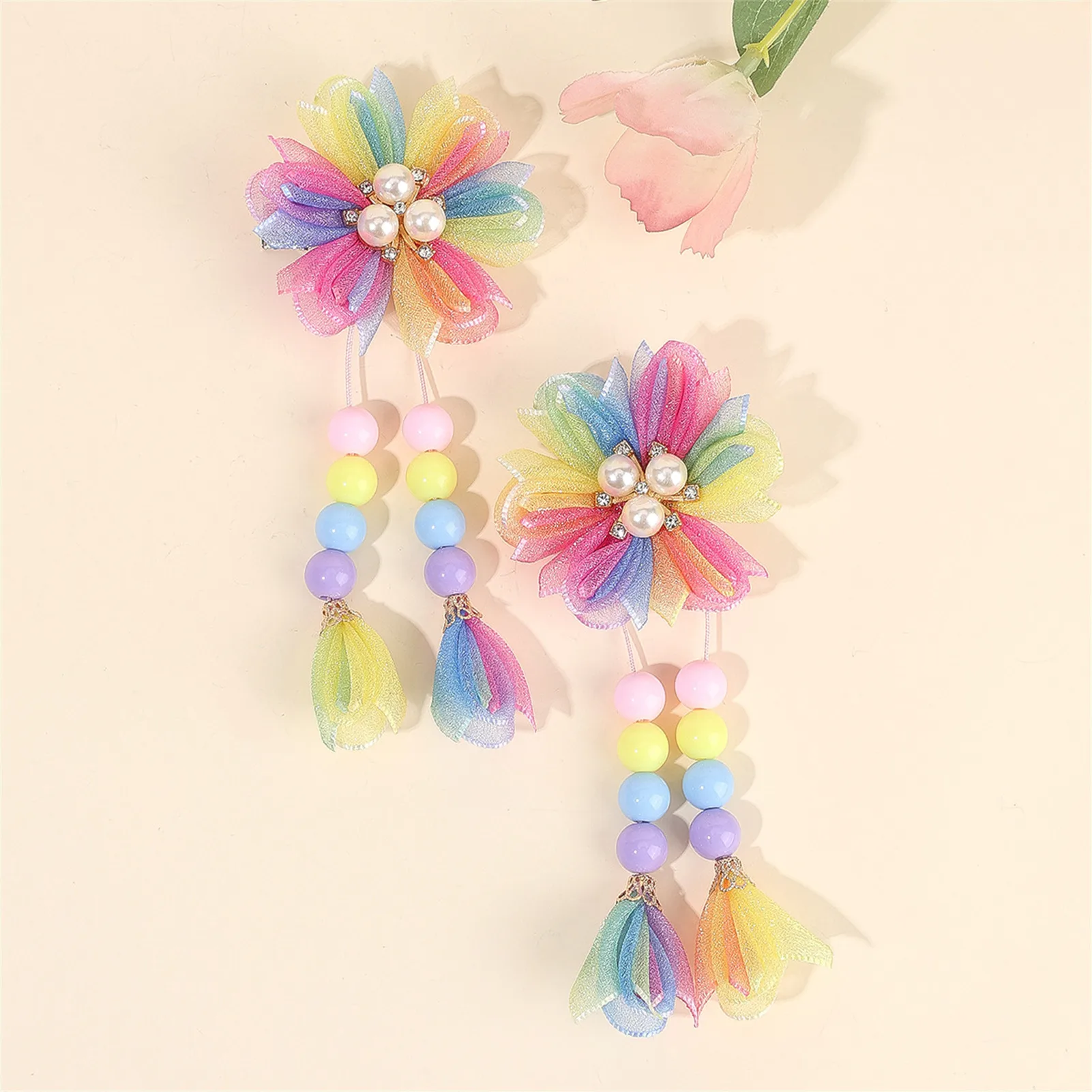 

2 шт., заколки для волос с радужным цветком, милые заколки с подвеской из бисера, милые заколки с жемчугом для девочек, детские головные уборы, аксессуары