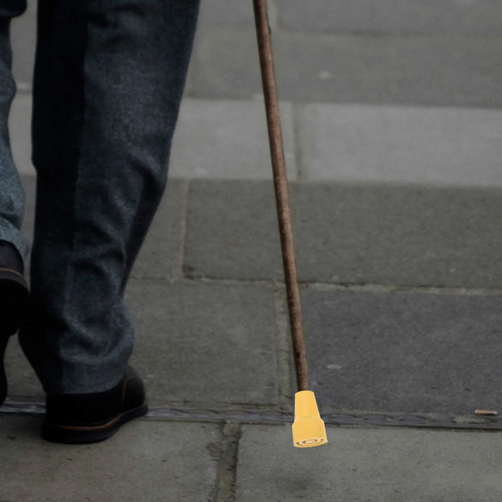 

4Pcs Walking Stick Foot Covers Wear-Resistant Cane Tips Anti-Slip Crutch Foot Pads Lightweight Replacement for Trekking Poles