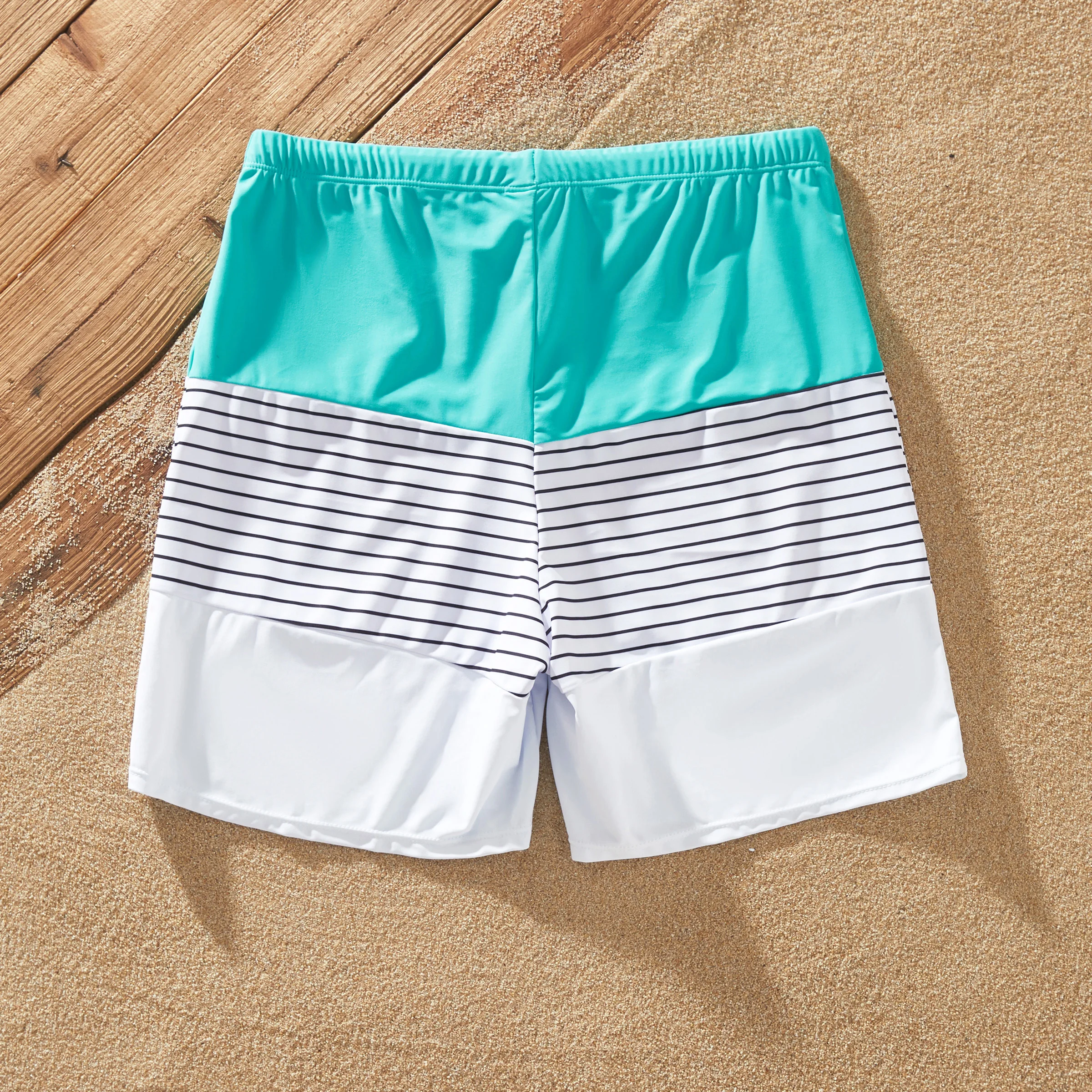 

PatPat Color-blocked striped men's swim trunks